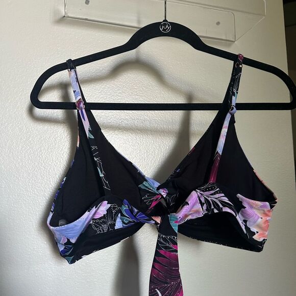 Bikini Swim Top size Large - Picture 3 of 5
